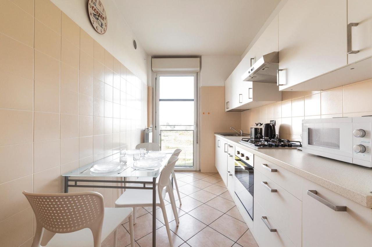 Milano Rogoredo Apt With Terrace! Appartamento Esterno foto