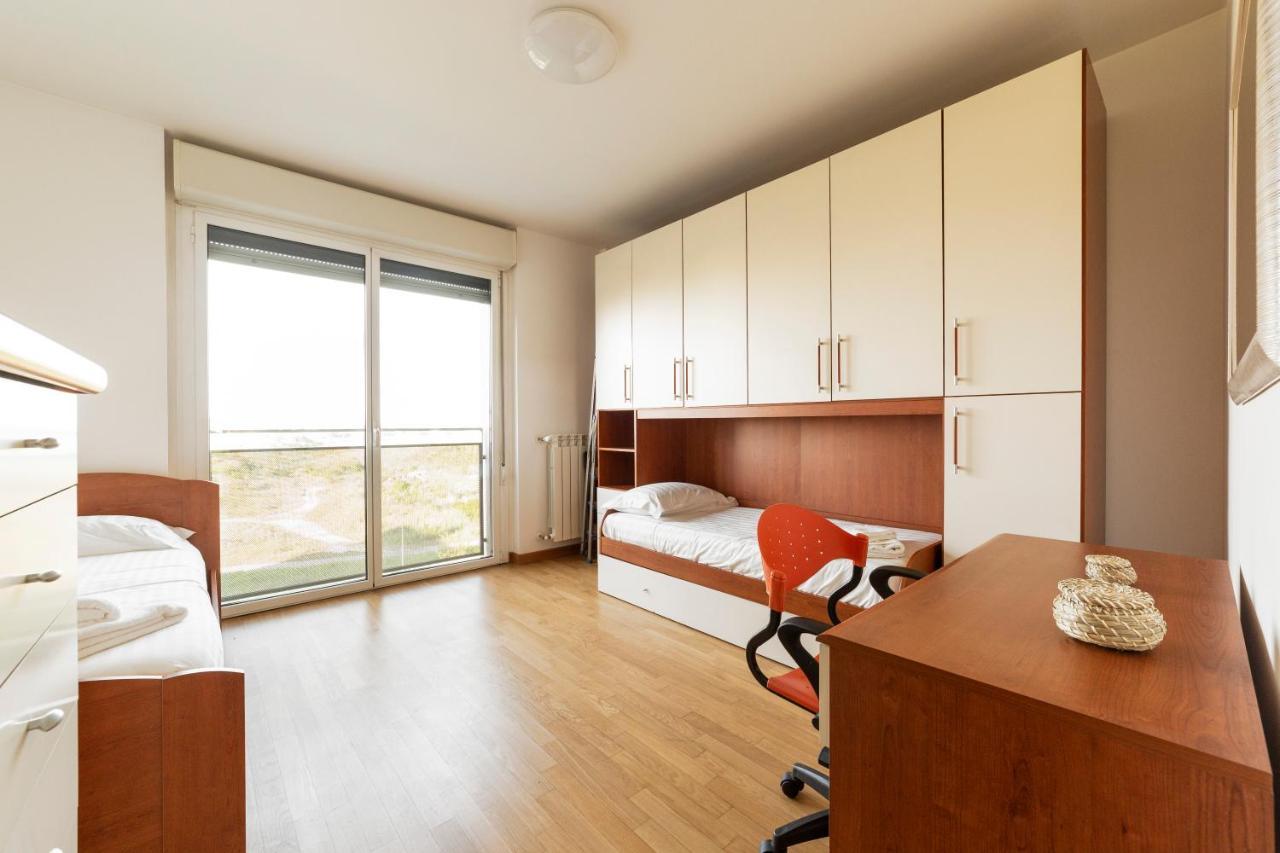Milano Rogoredo Apt With Terrace! Appartamento Esterno foto