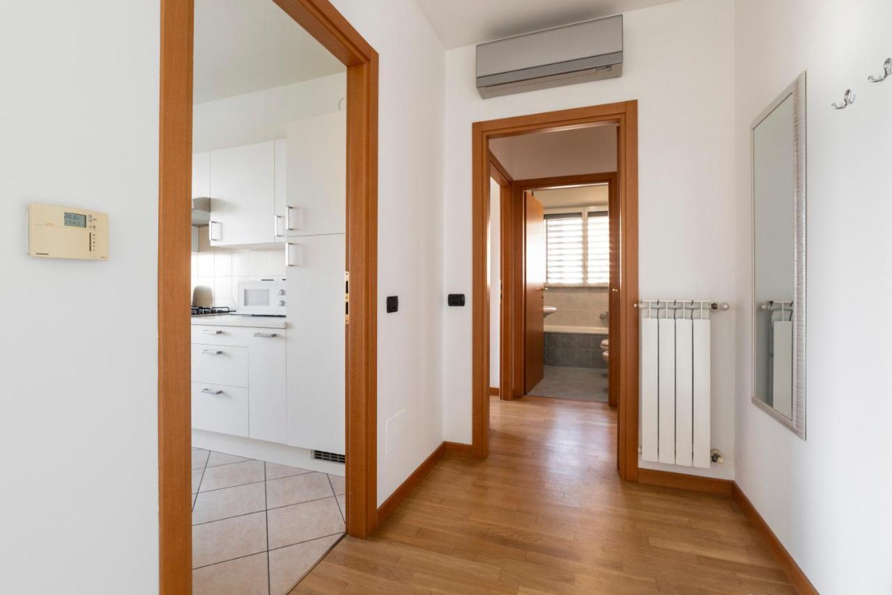 Milano Rogoredo Apt With Terrace! Appartamento Esterno foto