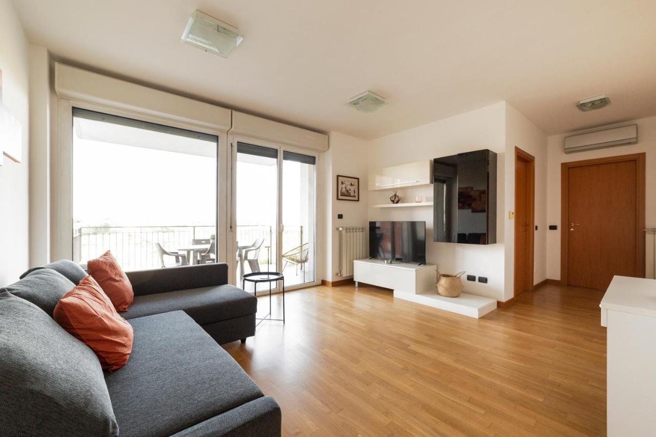 Milano Rogoredo Apt With Terrace! Appartamento Esterno foto