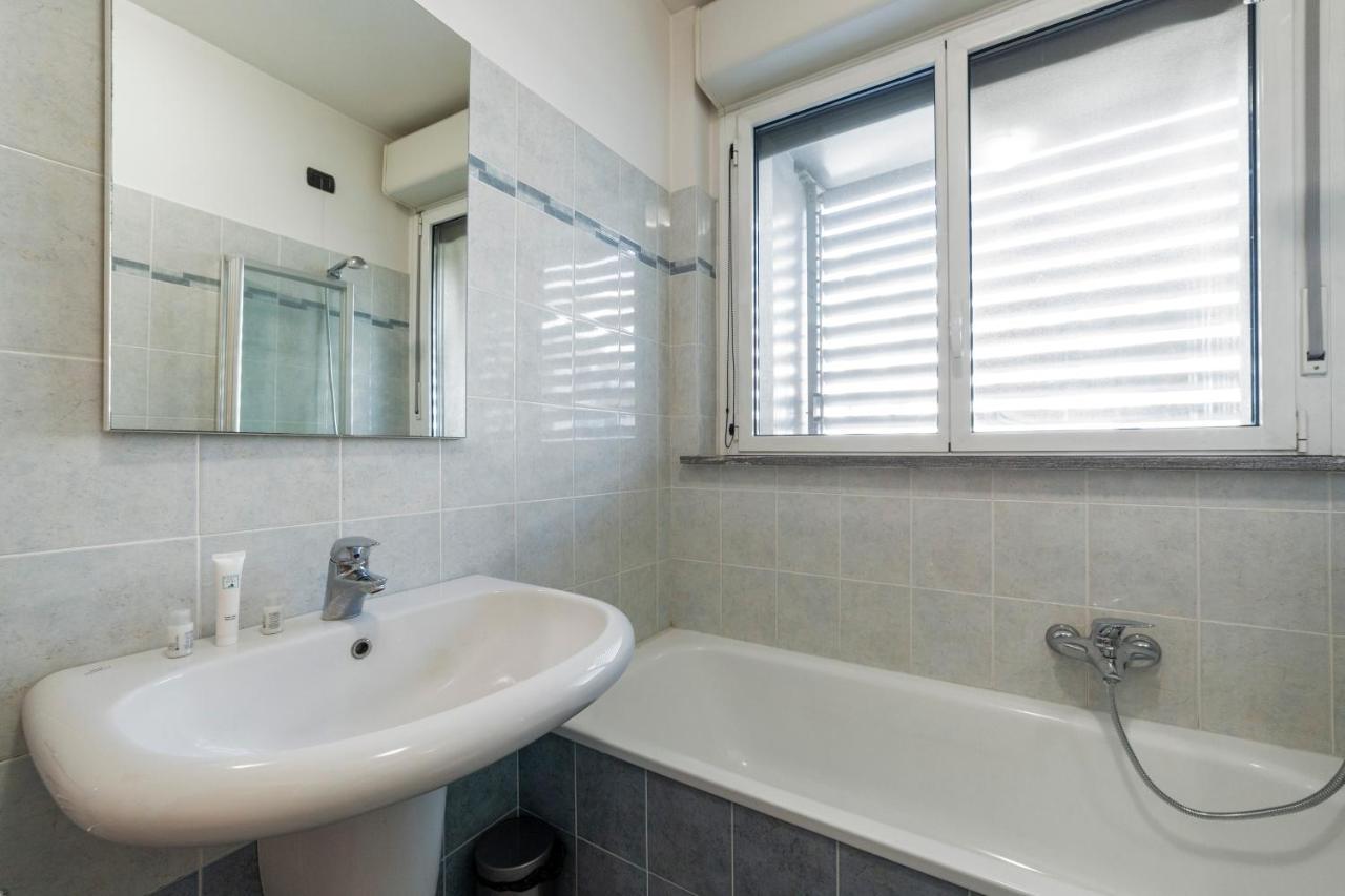 Milano Rogoredo Apt With Terrace! Appartamento Esterno foto