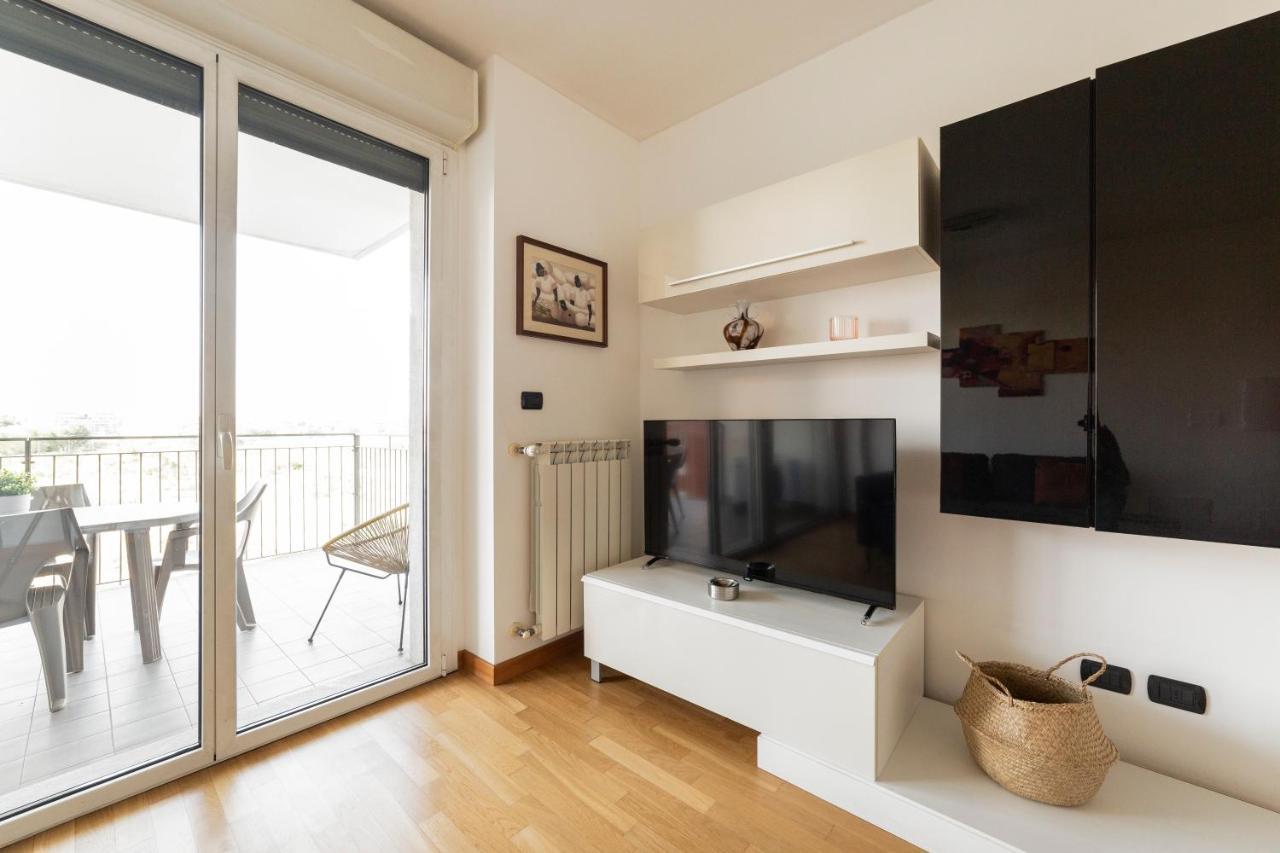 Milano Rogoredo Apt With Terrace! Appartamento Esterno foto